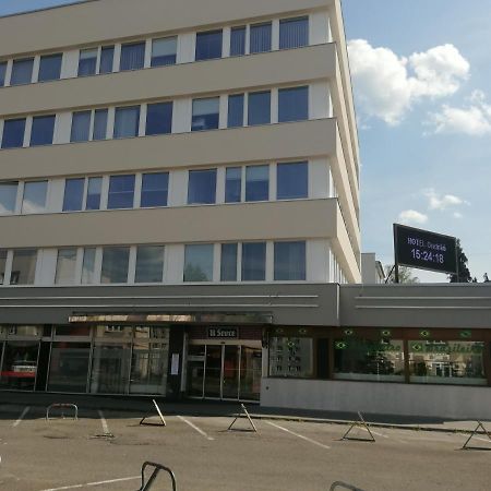 Hotel Ondras Zlín Kültér fotó