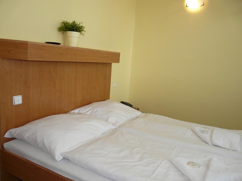 Hotel Ondras Zlín Szoba fotó