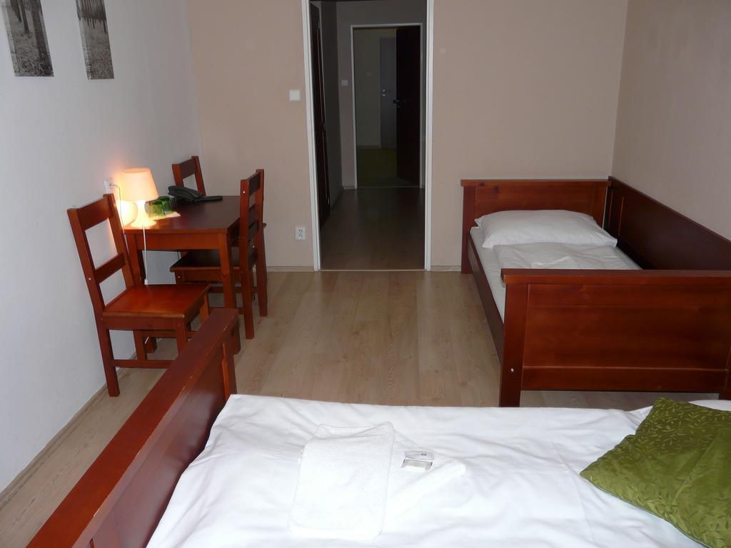 Hotel Ondras Zlín Szoba fotó