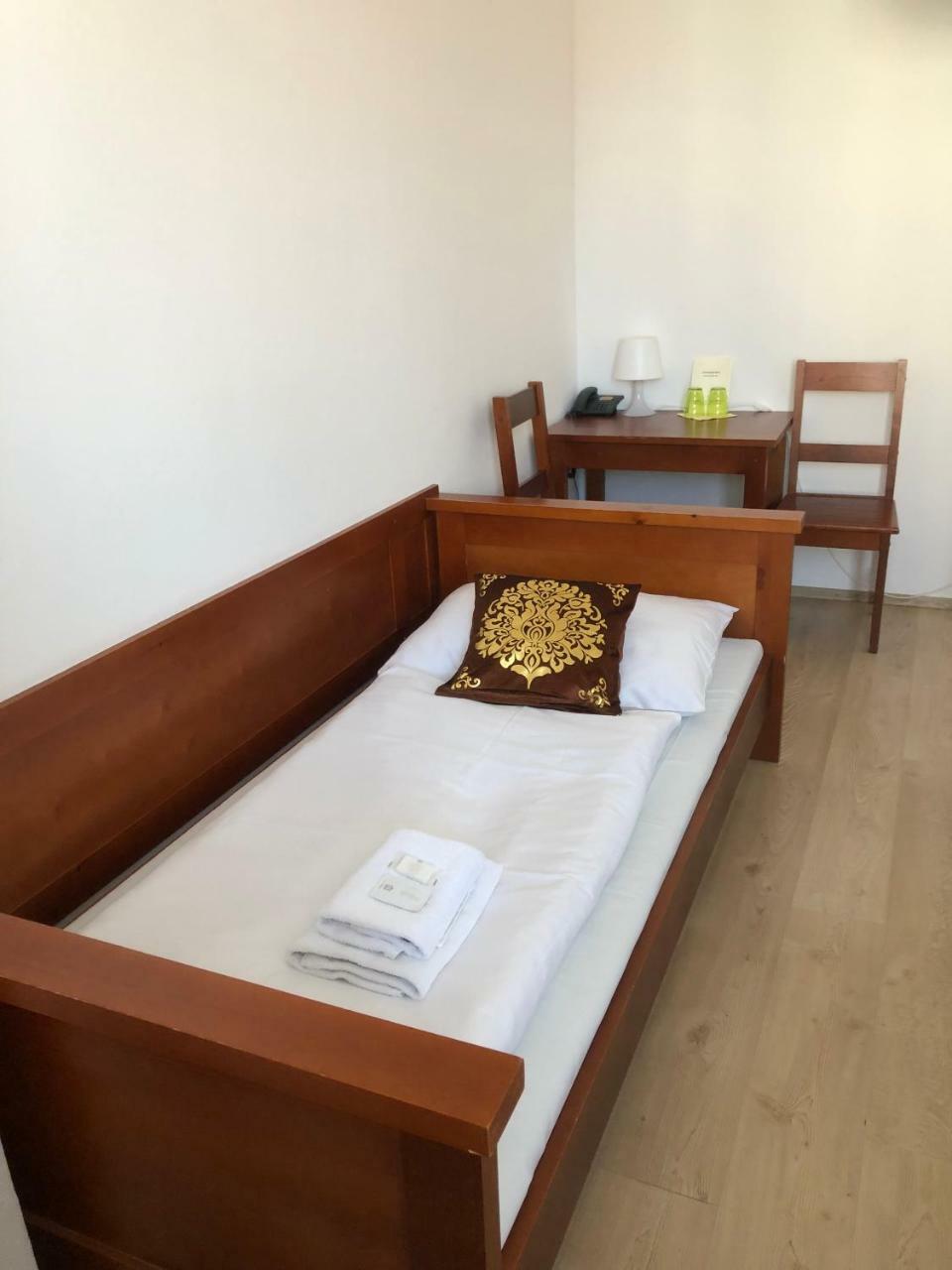 Hotel Ondras Zlín Kültér fotó